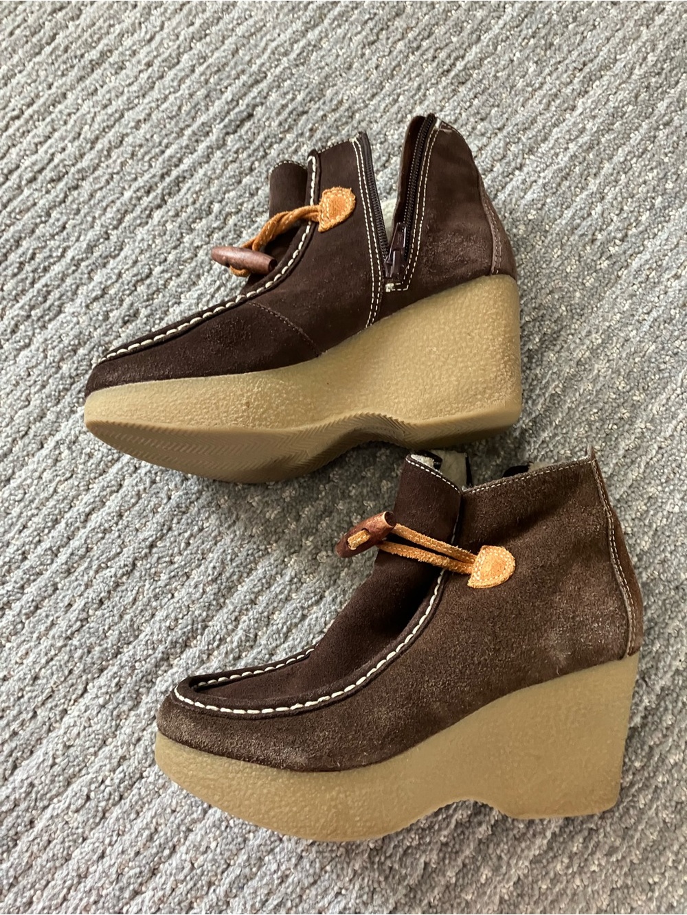 TommyGirl Brown Suede Kids Sherpa-Lined Lace Boots - Picture 5 of 7